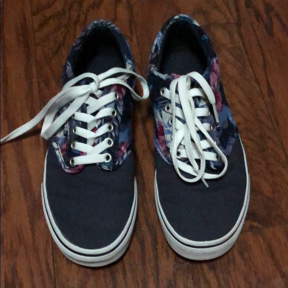 Navy/floral print lace up vans